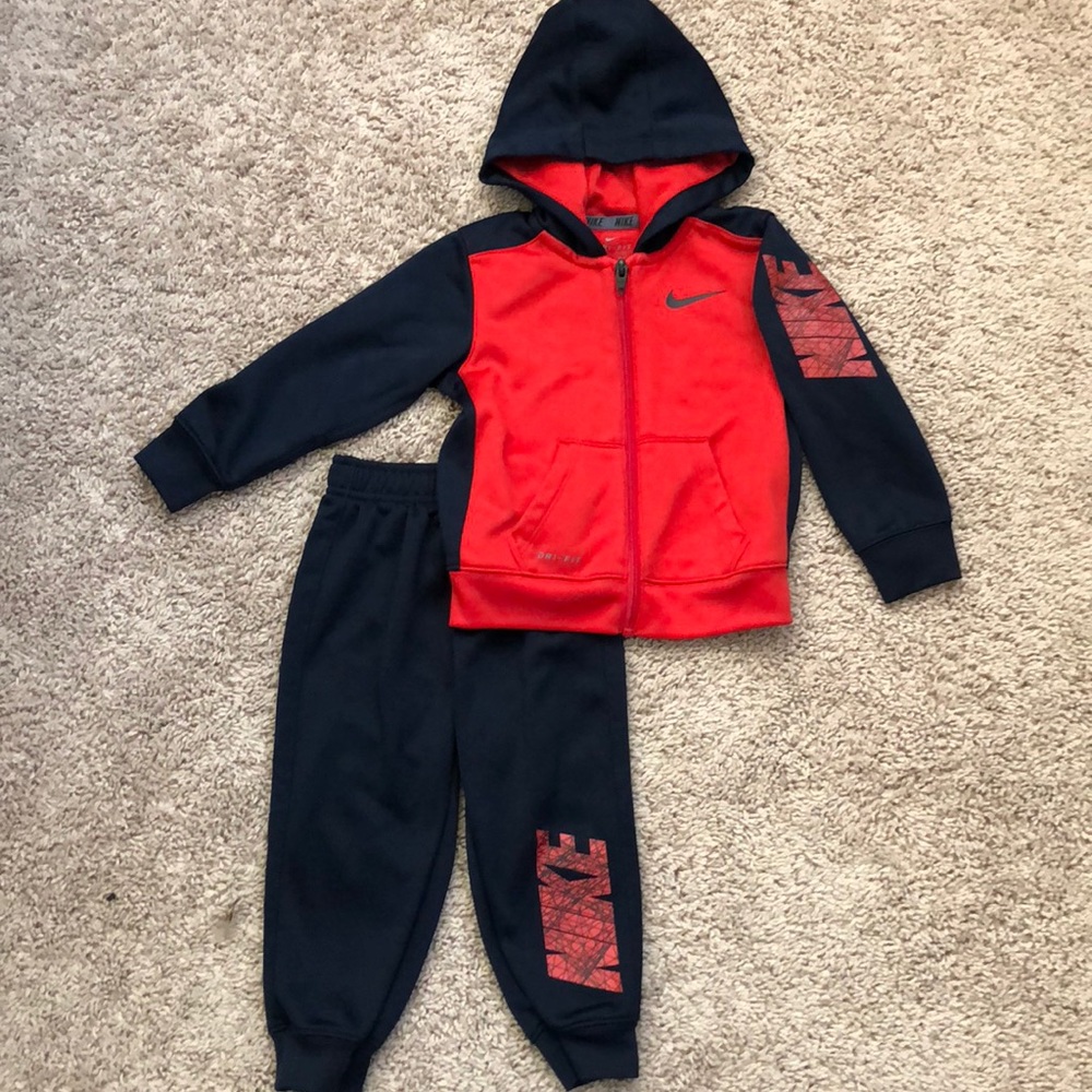 24 month Nike Jogger set